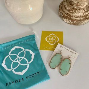 Kendra Scott Danielle Gold Drop Earrings